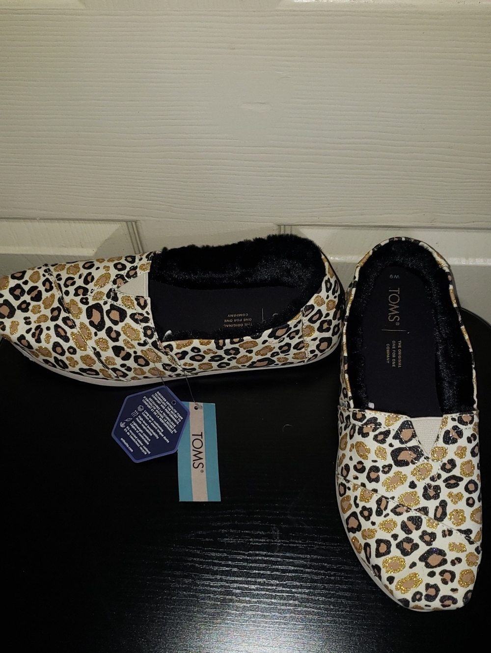 New Toms Leopard Print Slip-On Women's Shoes with Faux Fur Lining